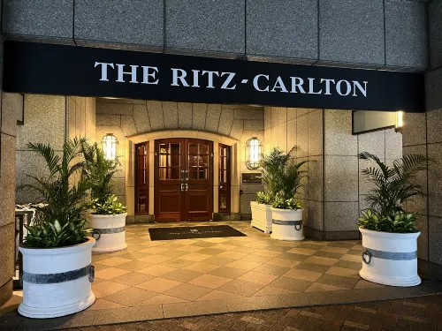 The Ritz-Carlton, Osaka Esterni Photos