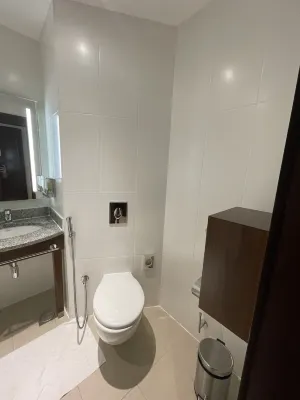 Hampton by Hilton Dubai Al Barsha Rooms Photos