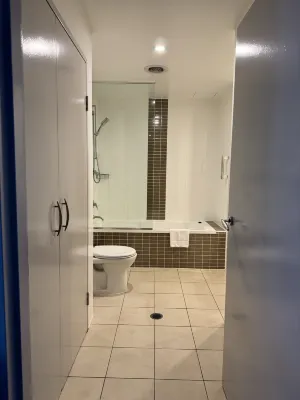 Meriton Suites Kent Street Rooms Photos