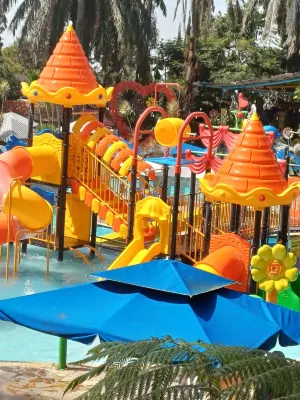 Klub Bunga Theme Park Hotel Relaksasi & Rekreasi Photos