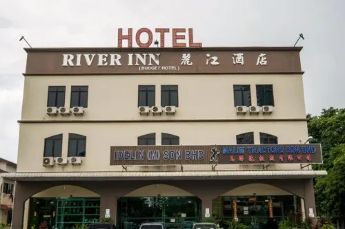 River Inn Hotel Экстерьер Photos