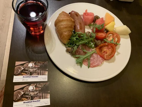 DoubleTree by Hilton London Ealing Dining Photos
