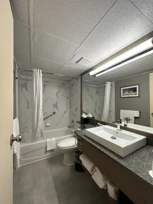 Best Western Premier Chateau Granville Hotel  Suites  Conf. Centre Chambres Photos