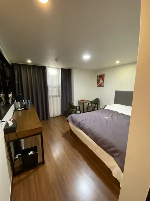 The BS Hotel Busan Station Kamar Photos