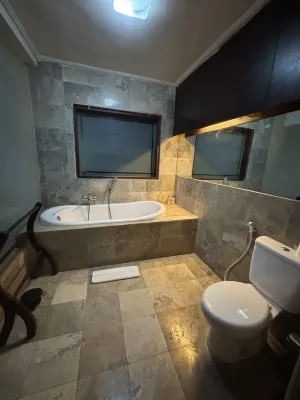 The Awan Villas Kamar Photos