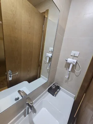 Nalagi Hotel Rooms Photos