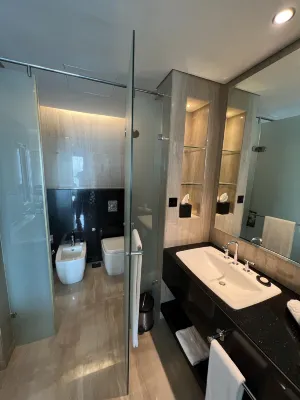 Sofitel Abu Dhabi Corniche Kamar Photos