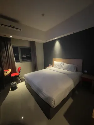 Hotel @HOM Semarang by Horison Kamar Photos