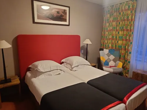 New Hotel Charlemagne Rooms Photos