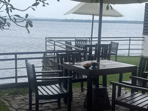 Ekho Lake House Photos