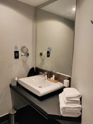 Radisson Tamboho Waterfront Antananarivo Rooms Photos