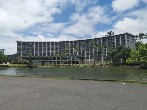 Hilo Hawaiian Hotel, Trademark Collection by Wyndham Ulkopuoli Photos