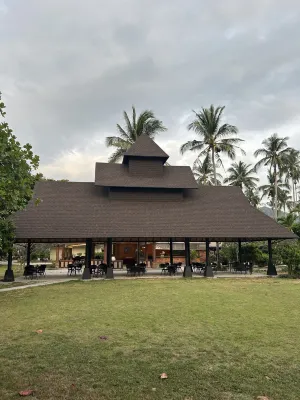 Beach Bungalow at Lanta Resort Circondario Photos