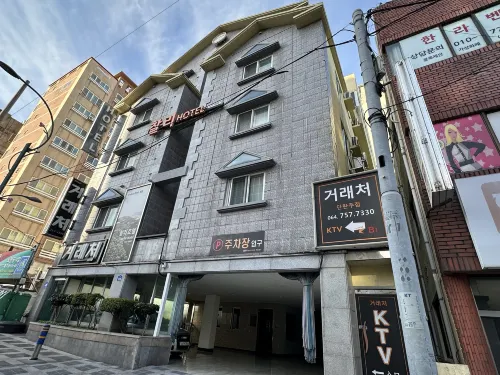 제주 찰리호텔 호텔 외관 Photos