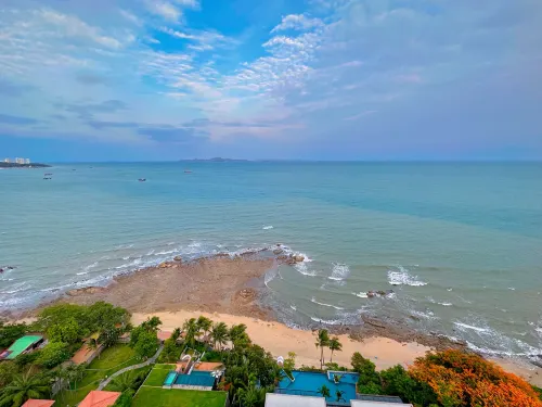 Cape Dara Resort Area Publik Photos