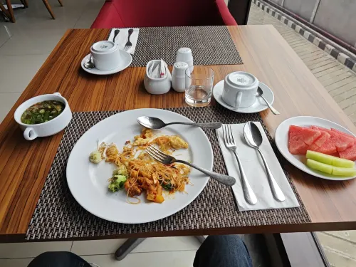 Braling Grand Hotel Purbalingga, Azana Hotels Collection Питание Photos