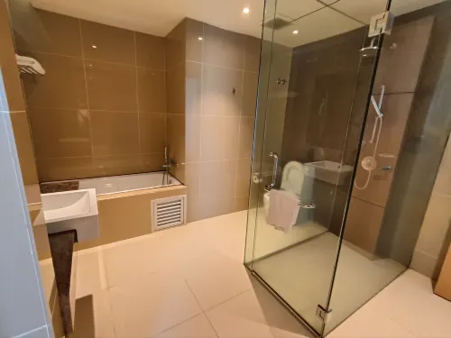 Tamu Hotel & Suites Kuala Lumpur Kamar Photos
