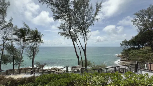 Pullman Phuket Arcadia Naithon Beach بالقرب من الفندق Photos