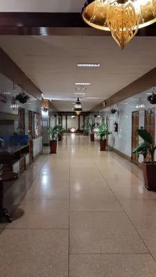 Suriwong Chumphon Hotel Espaces publics Photos