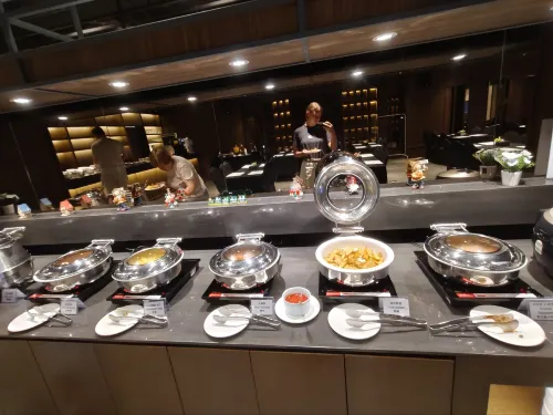 HOMES Stay Myeongdong Dining Photos