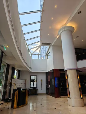 Pullman Bucharest World Trade Center Public Areas Photos
