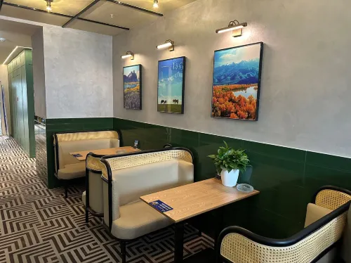 Yuexiang Huanpeng Hotel (Jingkai Wanda Plaza High-speed Railway Station) Espaces publics Photos