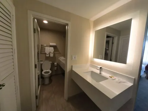 Best Western Plus Carriage Inn Rooms Photos