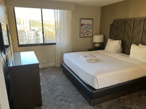 Aston Waikiki Beach Tower Kamar Photos