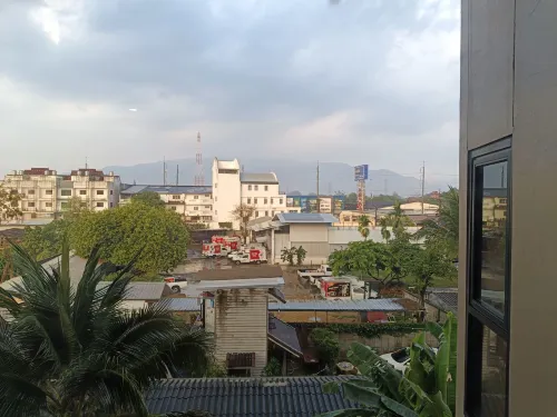 The Rise Suites Hotel, Chiang Mai بالقرب من الفندق Photos