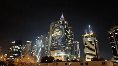 Media One Hotel Dubai Рядом с отелем Photos