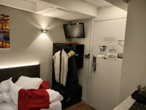 Avenue Hotel Camere Photos