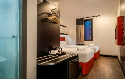 Essence Hotel Carlton Photos