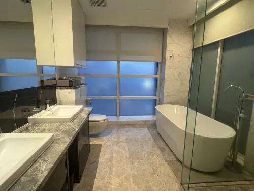 THE FACE Suites Hotel Kamar Photos