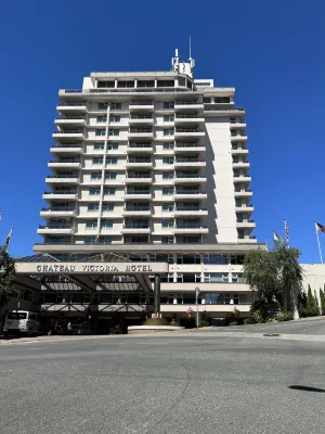 Chateau Victoria Hotel & Suites Exterior Photos