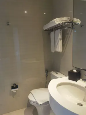 Holiday Inn Express Jakarta International Expo Chambres Photos