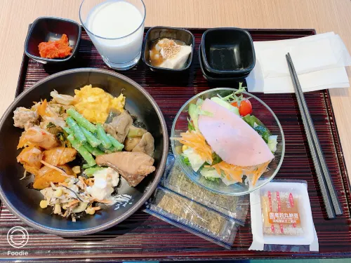 Candeo Hotels Chino Dining Photos