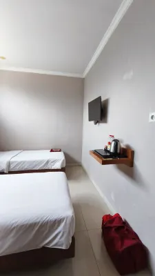 Mr J Suites Hotel Tegal Kamar Photos
