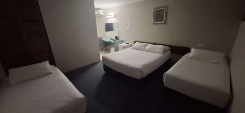 Vale Hotel Rooms Photos