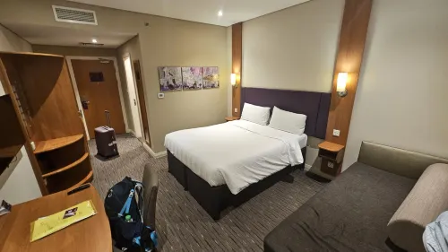 Premier Inn Abu Dhabi Capital Centre Rooms Photos