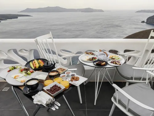 Athina Luxury Suites Restauration Photos