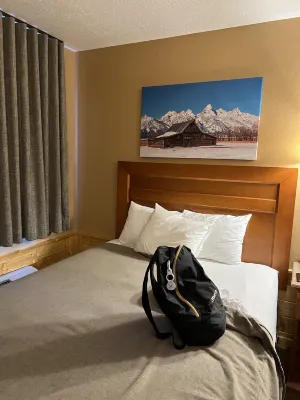 Flat Creek Inn Rooms Photos