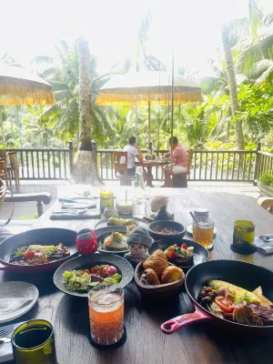 Capella Ubud, Bali Dining Photos