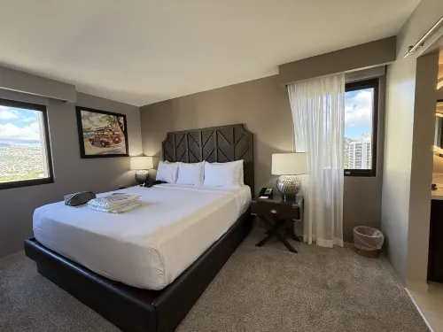 Aston Waikiki Beach Tower Kamar Photos