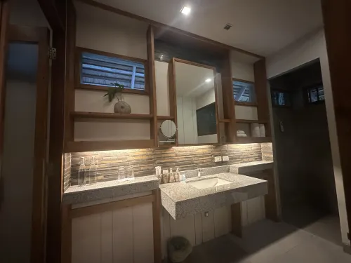 SAii Phi Phi Island Village Rooms Photos