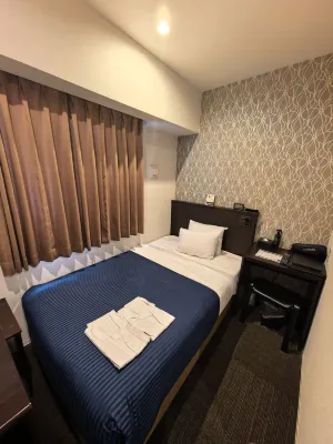 HOTEL LiVEMAX Shinyokohama Rooms Photos