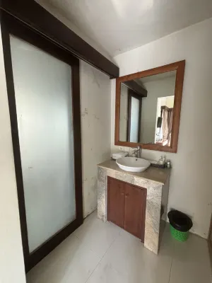 The Awan Villas Kamar Photos