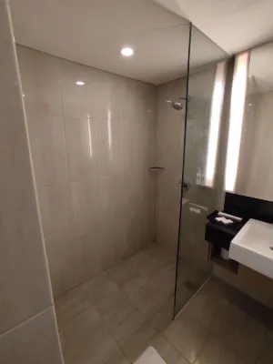 Swiss-Belinn Tunjungan, Surabaya Kamar Photos