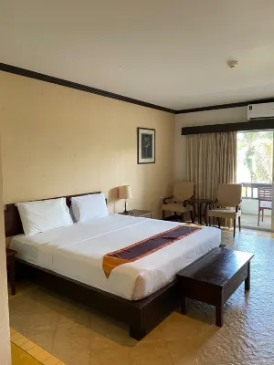 Golden Pine Beach Resort Phòng Photos