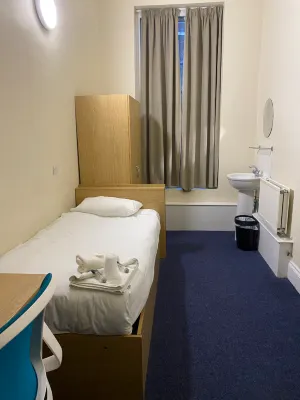 LSE Passfield Hall Rooms Photos
