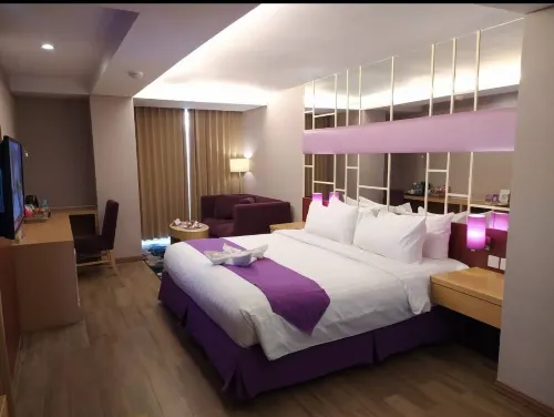 Quest Hotel Darmo Surabaya Kamar Photos